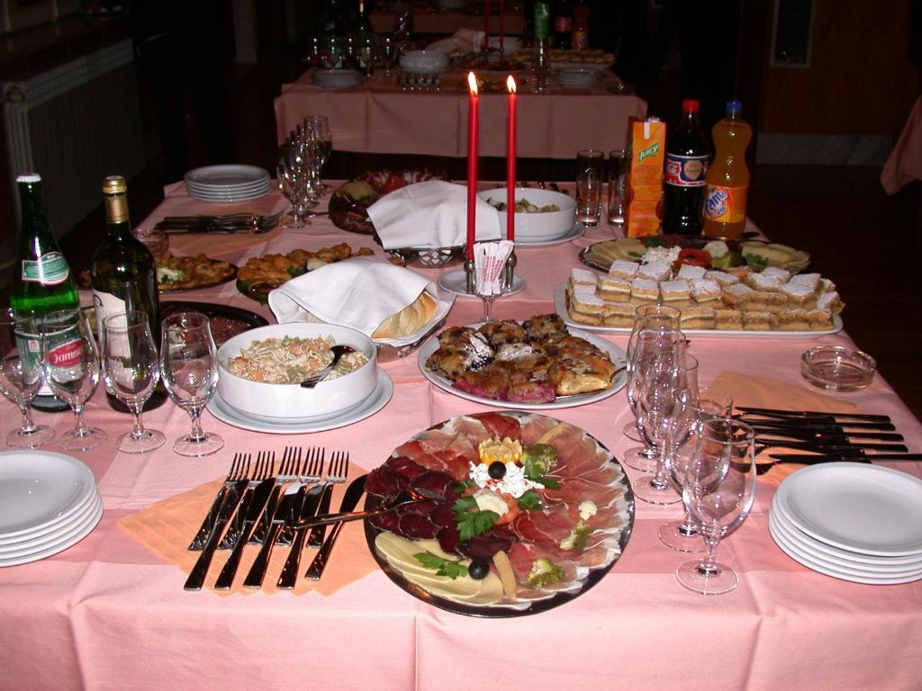 Pansion Bijela Ruza - A La Carte Hotel Ravna Gora